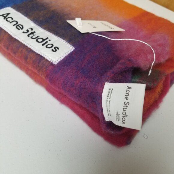 Acne studios scarf - Picture 3 of 4